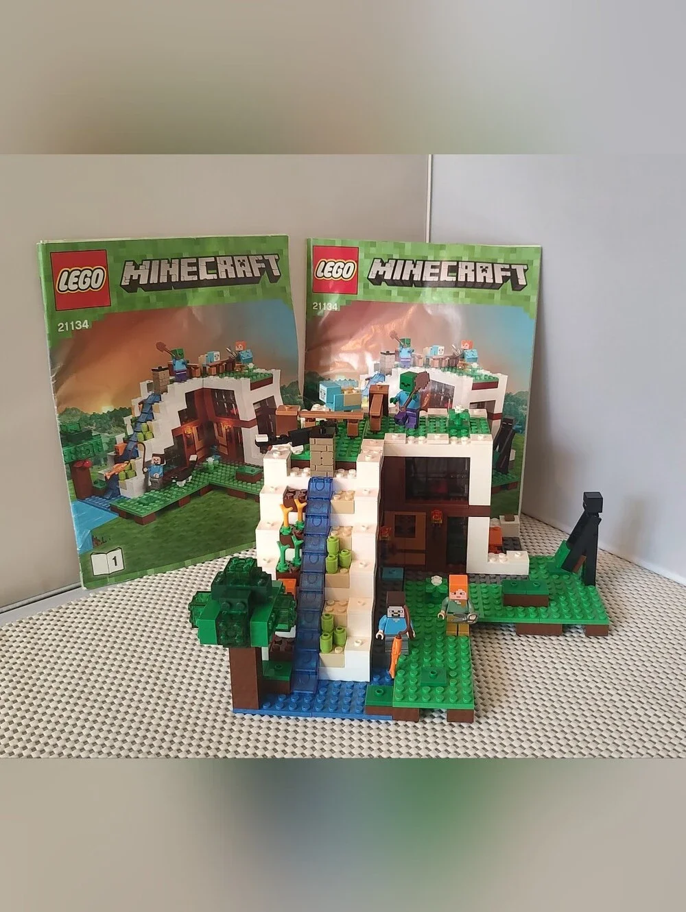 LEGO 21134 Minecraft The Waterfall Base Building Toy Set Retired Set